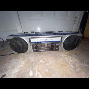 Vintage General Electric GE 3-5623A Black Boombox AM/FM Stereo W/ Headphone Jack